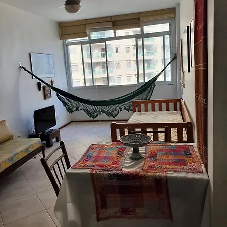 Pitangueiras 1 quarto c/garagem-3